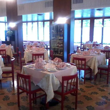 Plaza 3* Grado