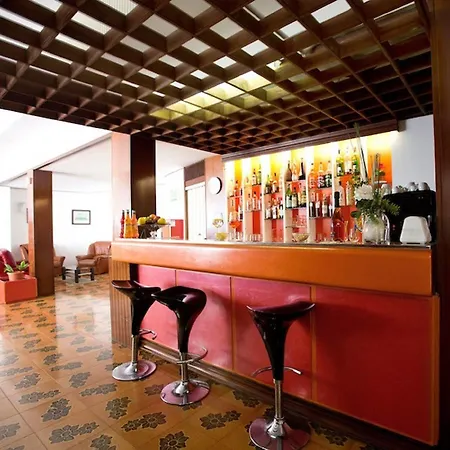 Hotel Plaza 3*