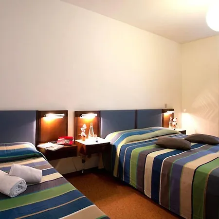 Hotel Plaza 3*
